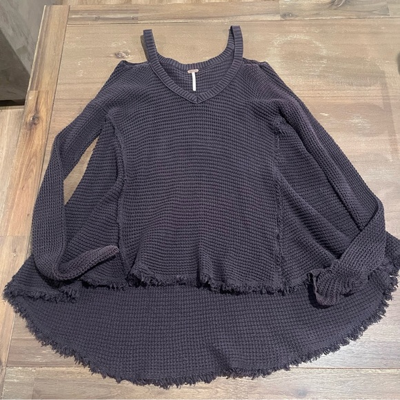 Free People Sweaters - Free People cold shoulder lightweight sweater